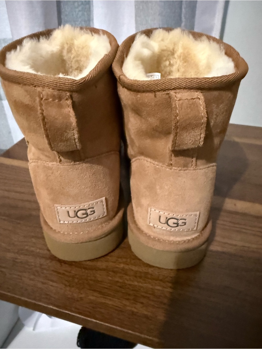 UGG woman’s Classic Mini Boot - Chestnut